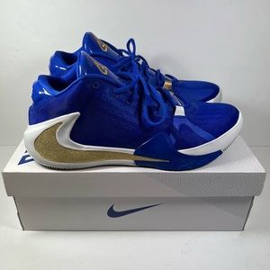 GAs home country of Greece is this special makeup of his Nike Zoom Freak 1.